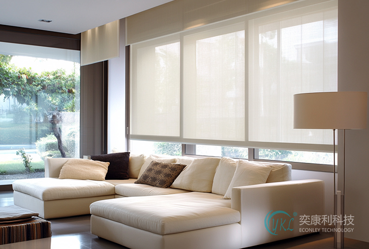 Enhance Décor with Foreign Roller Blinds